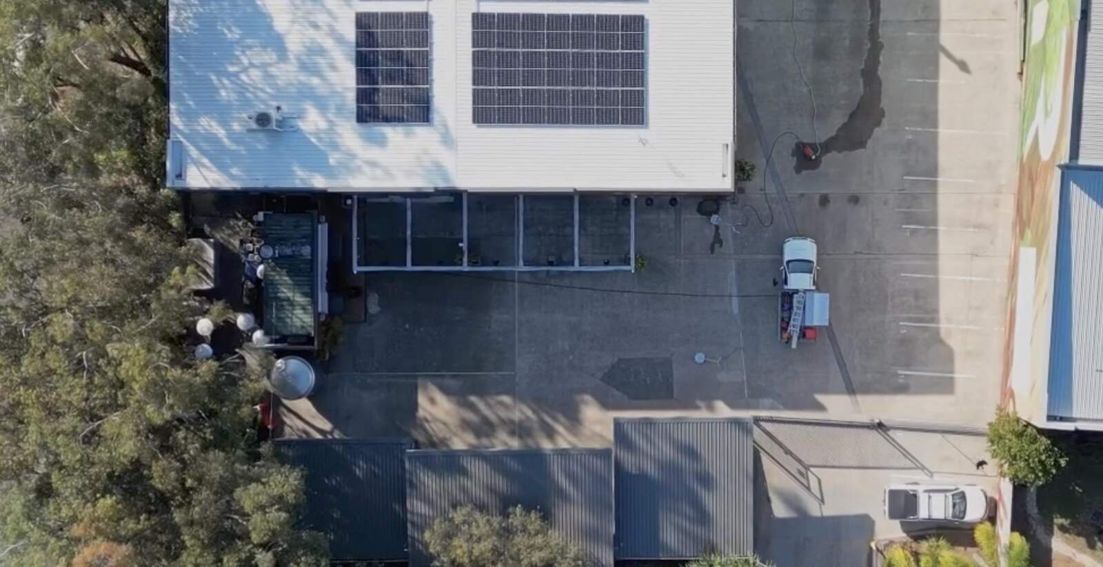 Commercial Pressure Cleaning in Broadbeach